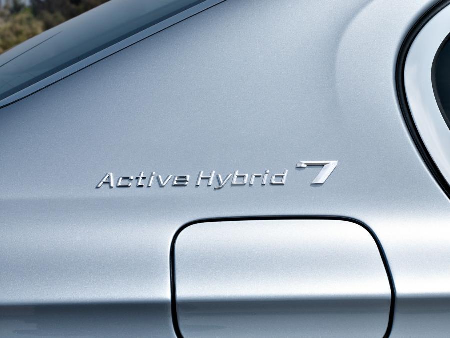  BMW ActiveHybrid 7 2009 года  (фото 11 из 41)